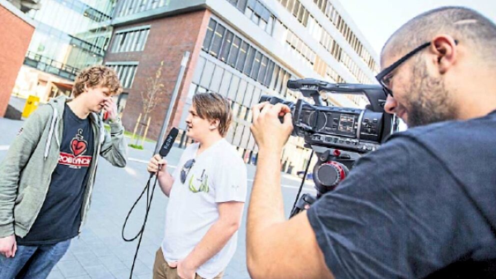 Abbildung: Studenten des TV-Lernsenders